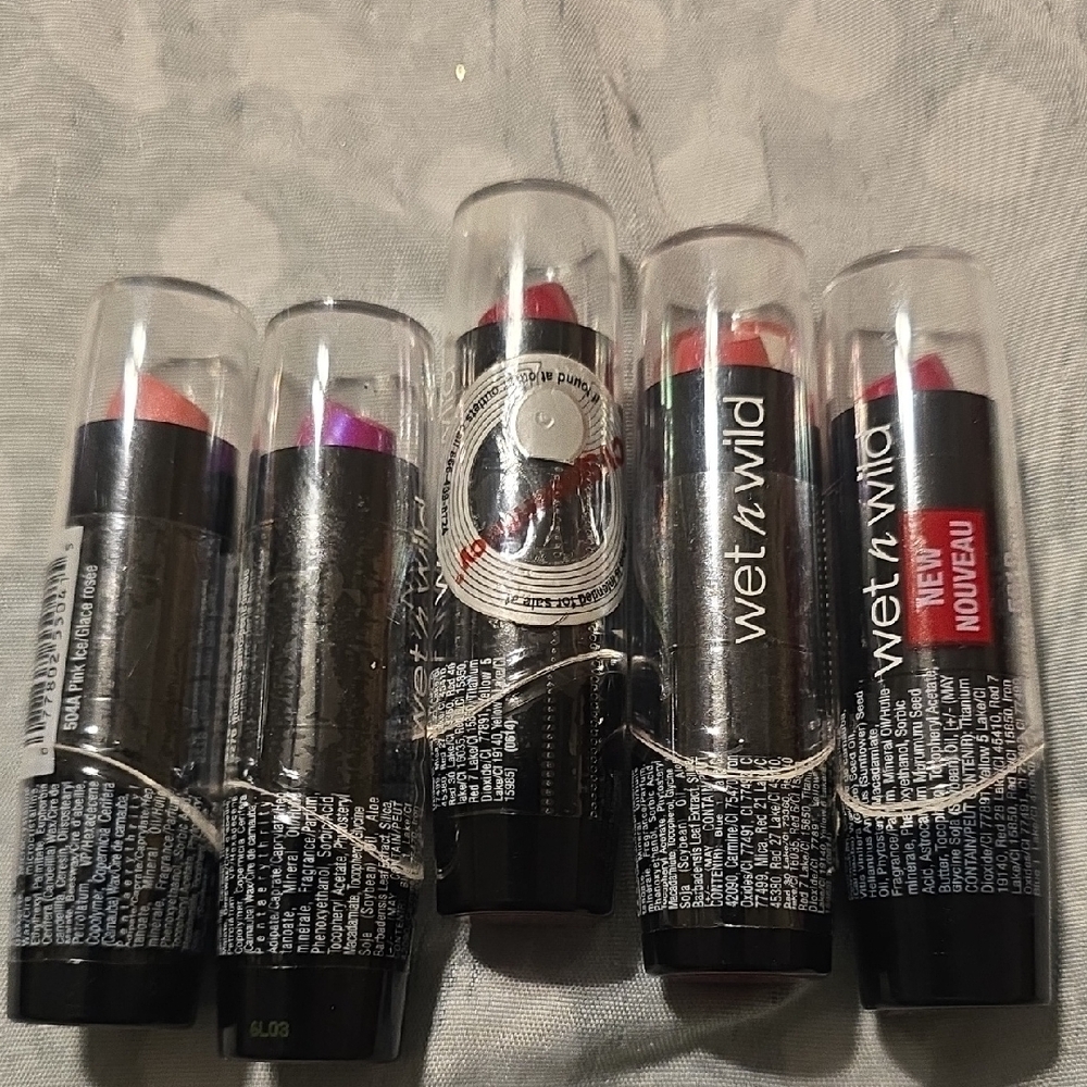 5 Wet n Wild Lipstick Collection - Bold Red, Deep Purple, Vibrant Pink